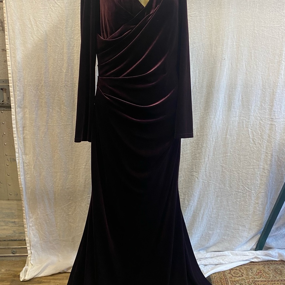 Vince Camuto Dark Purple Ruched Long Sleeve Gown.